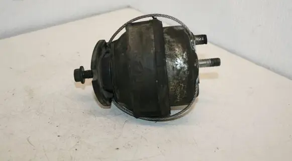 Volvo S80 Engine mount bracket 30741397