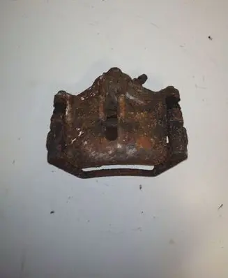 Ford Mondeo Mk III Front brake caliper