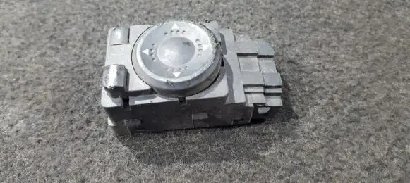 Volkswagen PASSAT B5 Wing mirror switch 3b1959565