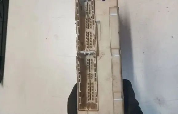 Lexus IS 220D-250-350 Fuse box set 8273053050 9478 6L261339