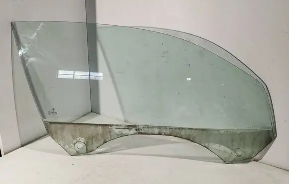 BMW 1 E81 E87 Front door window/glass (coupe) T6716558003