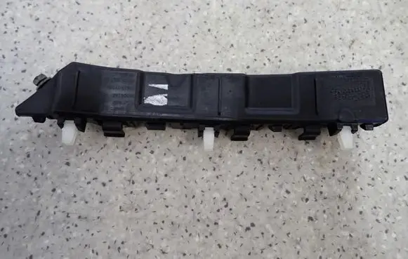 KIA Picanto Front bumper mounting bracket 866131Y000