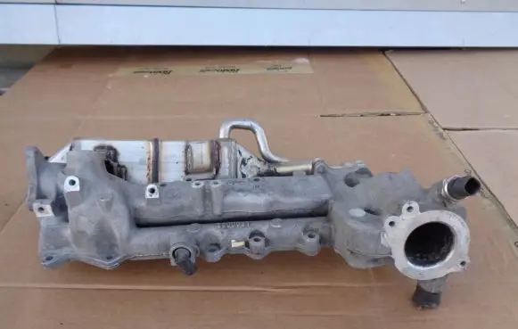 Mercedes-Benz E W211 Intake manifold A6420900337