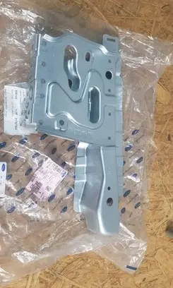 Ford C-MAX II Fender mounting bracket 785129710