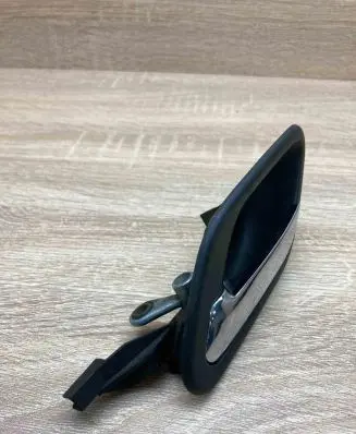 BMW 5 E39 Front door interior handle 8226049