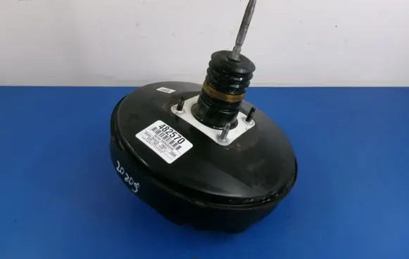 Skoda Octavia Mk2 (1Z) Brake booster 1K1614105AE