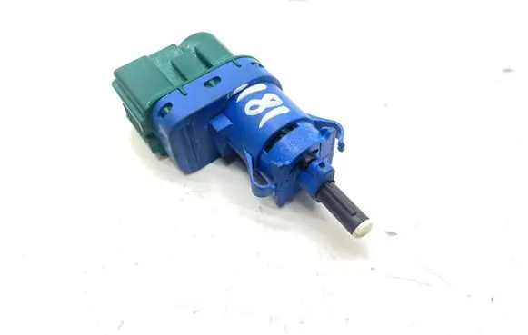 Jaguar XK - XKR Brake pedal sensor switch 6W8313480AB