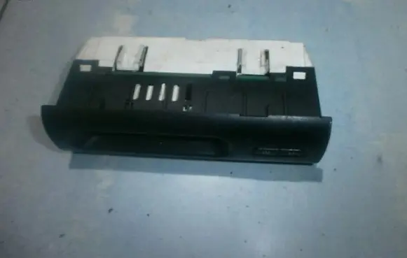 Ford Mondeo MK I Screen/display/small screen 95bb15000ba