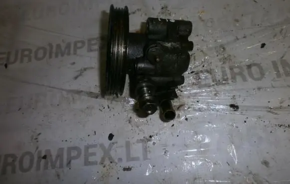 Mazda 323 Power steering pump