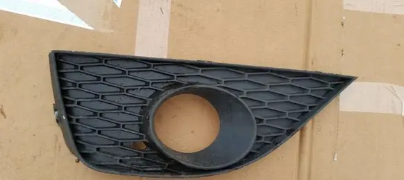 Seat Ibiza IV (6J,6P) Front fog light trim/grill