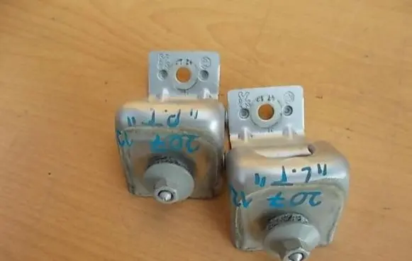 Peugeot 207 Rear door hinge set 