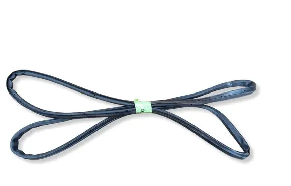 Opel Astra J Rubber seal front door (on door) 522426761