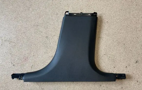 (B) pillar trim (bottom)