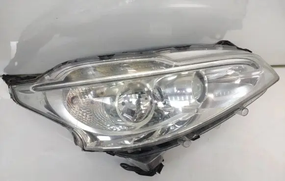 Peugeot 208 Headlight/headlamp 9802221680 89905956