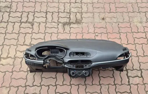 Fiat Tipo Dashboard
