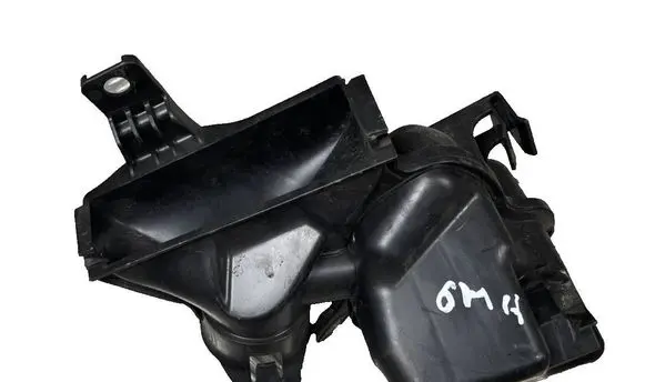 Peugeot 2008 II Air intake hose/pipe 9824251780