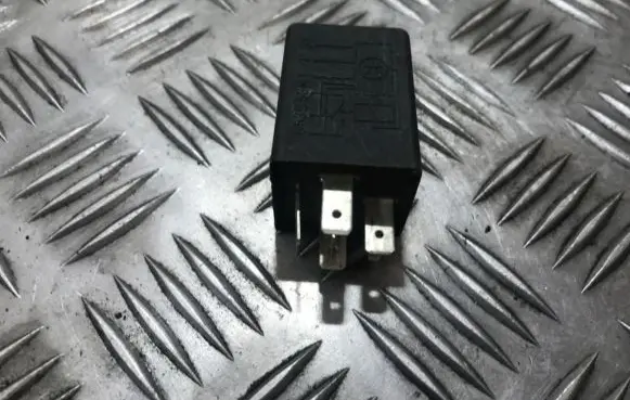 Volkswagen Transporter - Caravelle T4 Other relay 321955531a 5wk1636