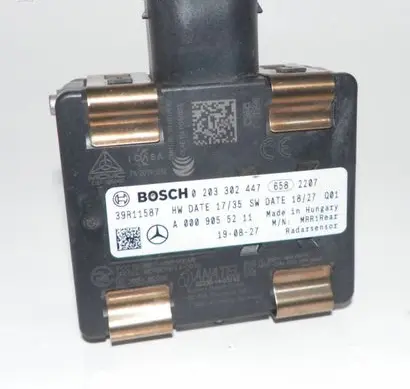 Mercedes-Benz A W176 Distronic sensor radar 0203302447 39R11587 A0009055211