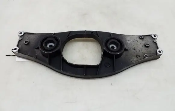 Mercedes-Benz S W221 Rear differential/diff mount bracket A2213521406