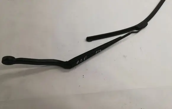 BMW X6 F16 Windshield/front glass wiper blade 7304069
