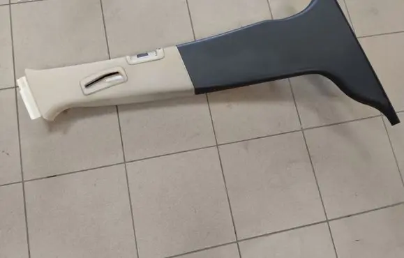 Volvo S80 (B) pillar trim (top)