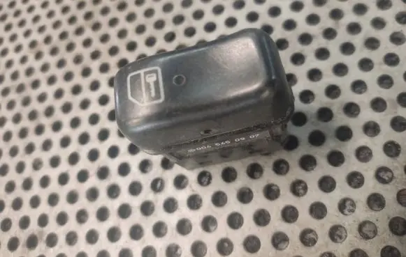 Mercedes-Benz Vito Viano W638 Central locking switch button 0045450907 32040205