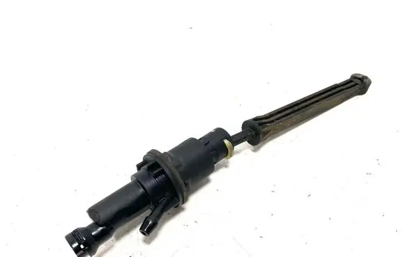 Peugeot 207 Clutch master cylinder 9683162980