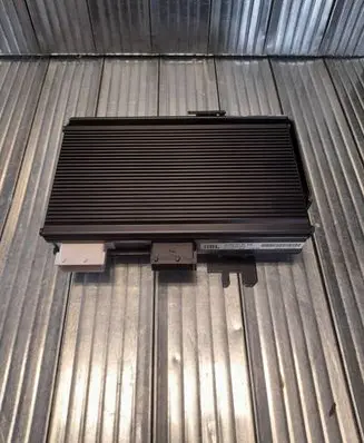 Citroen C6 Sound amplifier 9662695480 DEC05RT3 CL6420