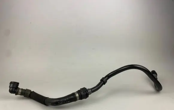 Mercedes-Benz CLA C118 X118 Engine coolant pipe/hose A1775010402