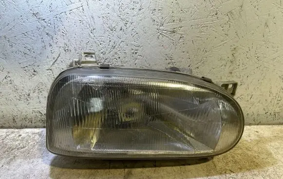 Volkswagen Golf III Headlight/headlamp 084411111R