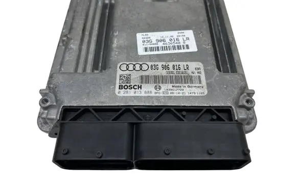 Audi A4 S4 B7 8E 8H Engine control unit/module 03G906016LR 0281013888