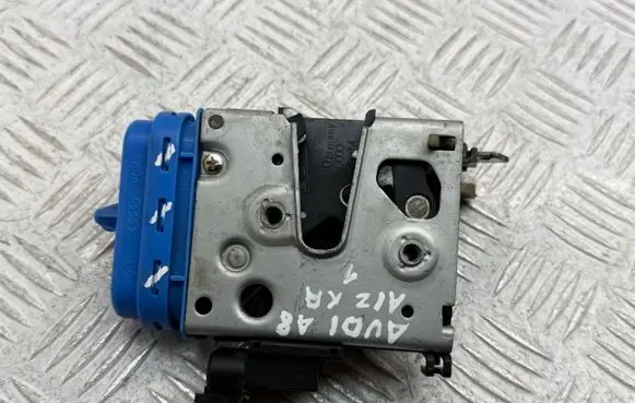 Audi A8 S8 D2 4D Rear door lock
