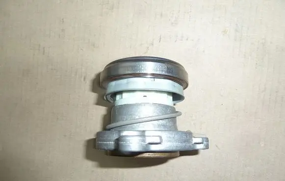 Clutch slave cylinder