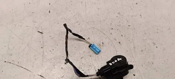 Ford Kuga II Air flap motor/actuator AV6N19E616AA EVD251