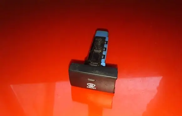 Hyundai Santa Fe Windscreen/window heater switch 2792