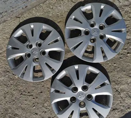 Hyundai ix20 R15 wheel hub/cap/trim 529601K000