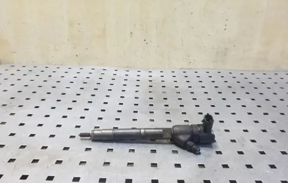 Hyundai ix35 Fuel injector 338002F300 0445110374