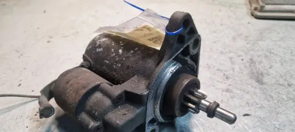 Audi A3 S3 8L Starter motor 001107020