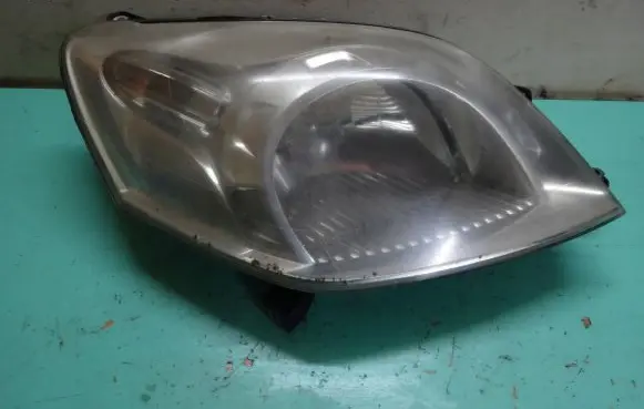 Citroen Nemo Headlight/headlamp 1356686080