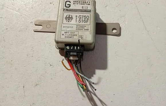 Mitsubishi Space Runner Immobilizer control unit/module G750516F