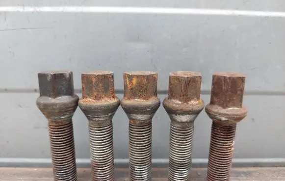 Audi A7 S7 4G Nuts/bolts 