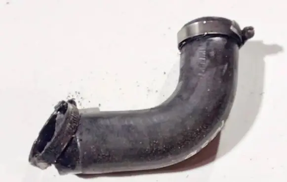 Nissan Primera Intercooler hose/pipe