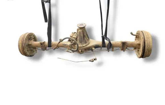 Toyota Hilux (AN10, AN20, AN30) Rear axle beam 