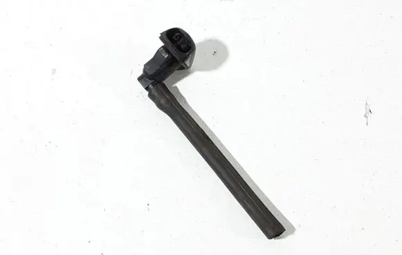 Mazda 3 I Windshield washer spray nozzle 