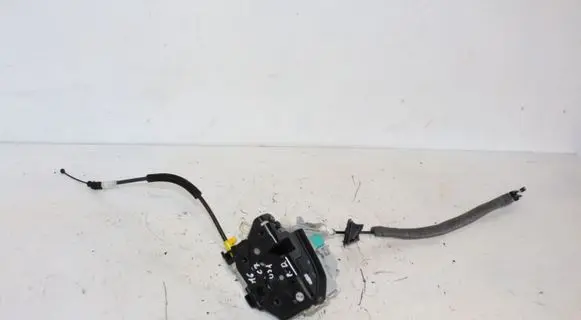 Audi A6 S6 C7 4G Front door lock 8J1837016D