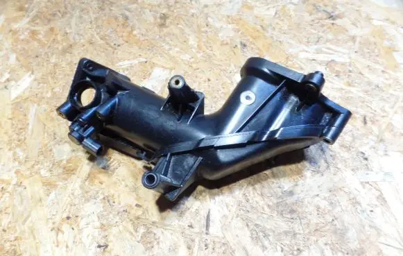 Jeep Grand Cherokee (WK) Air intake duct part 0261230144 A6420901037