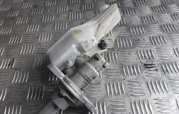 Nissan Qashqai Master brake cylinder 0204Y24277