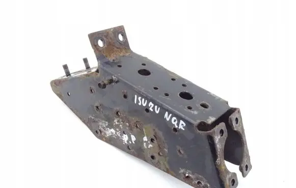 Isuzu N Series Engine mount bracket PRZÓD PRZEDNIA