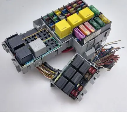 Opel Corsa C Fuse box set 13109962