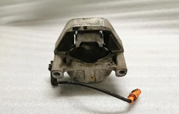 Audi A6 S6 C7 4G Engine mount bracket W1841611
